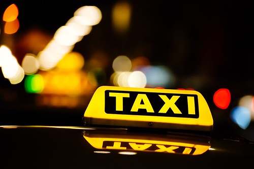 'Uber: pro e contro della start-up avversata dai tassisti' by Automobile Italia